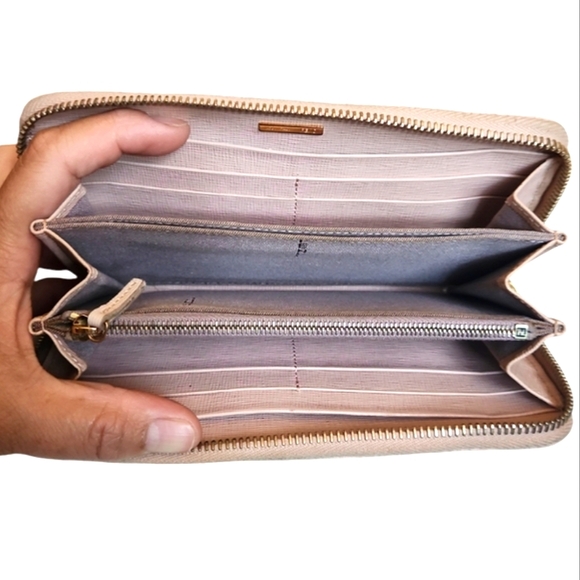 Fendi Wallet - Picture 11 of 17